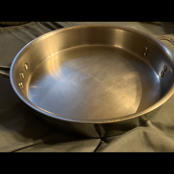 Calphalon Stainless Steel Cookware set $130, contact for individual prices. - Picture 6 of 11